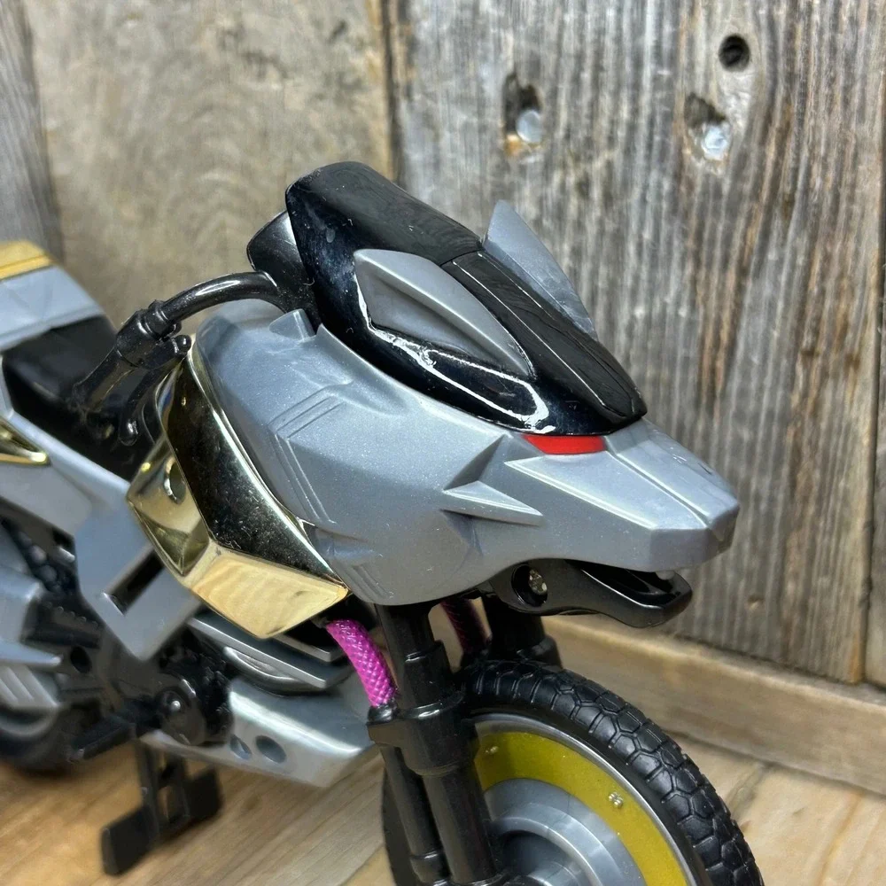 2001 Bandai Power Rangers Lunar Wolf Savage Cycle Motorcycle